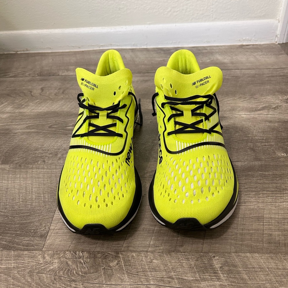New Balance FuelCell SuperComp Pacer V1 running shoes in Thirty Watt & Black - Picture 7 of 11